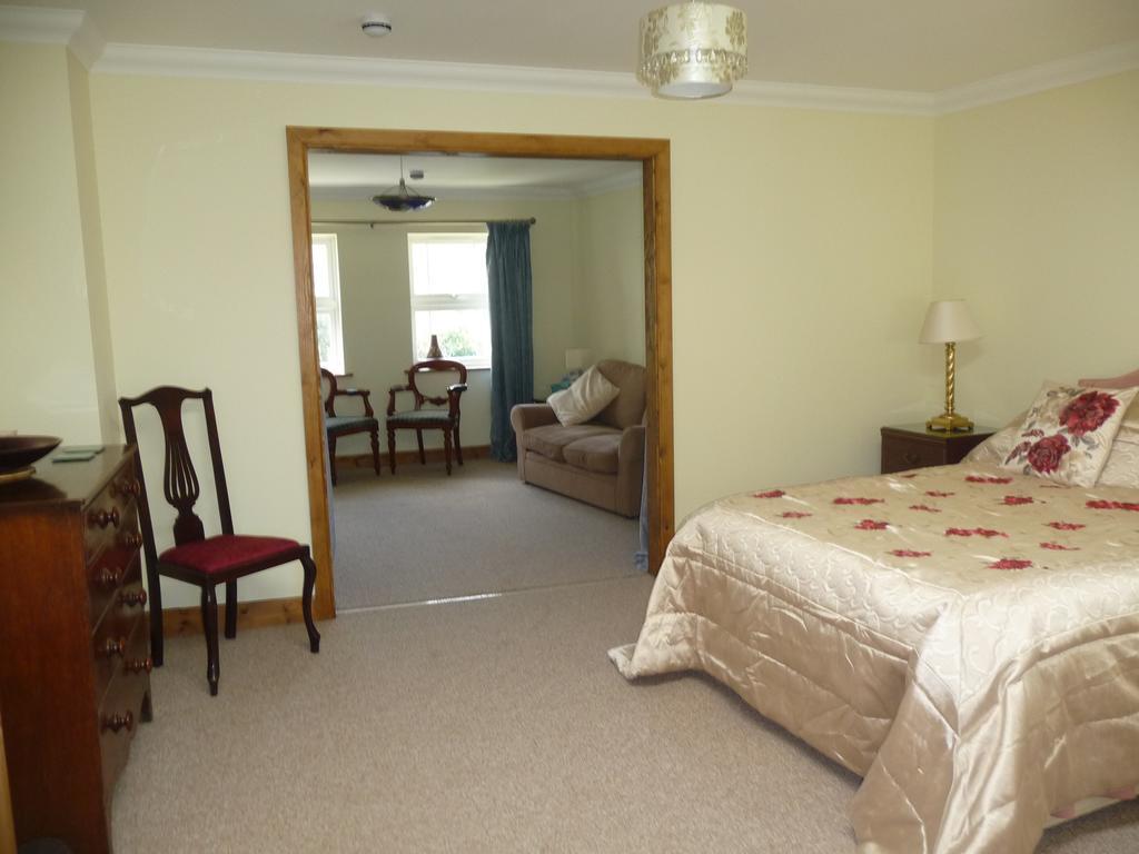 Ivy Hall Wootton Bridge  Chambre photo